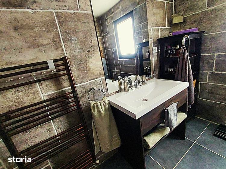Casă cu 4 camere cu Teren 770 Mp în Covasna