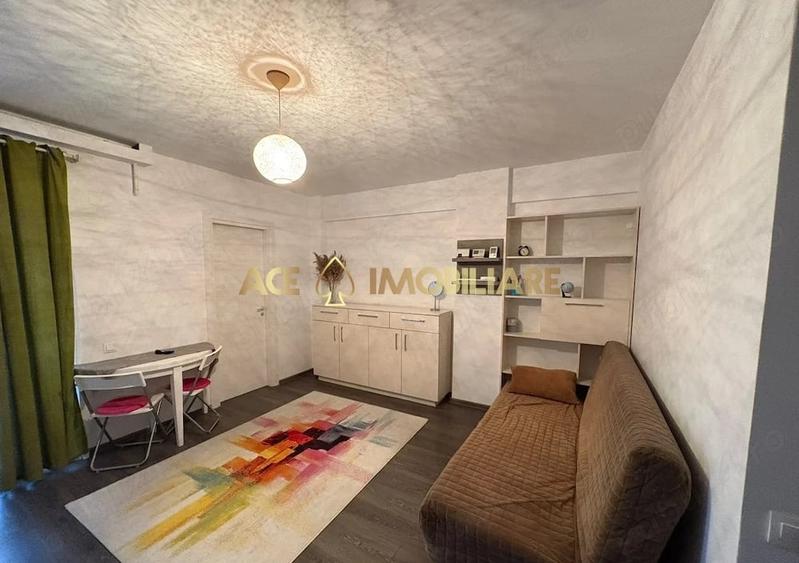Garsonieră decomandată, mobilată în Jiului