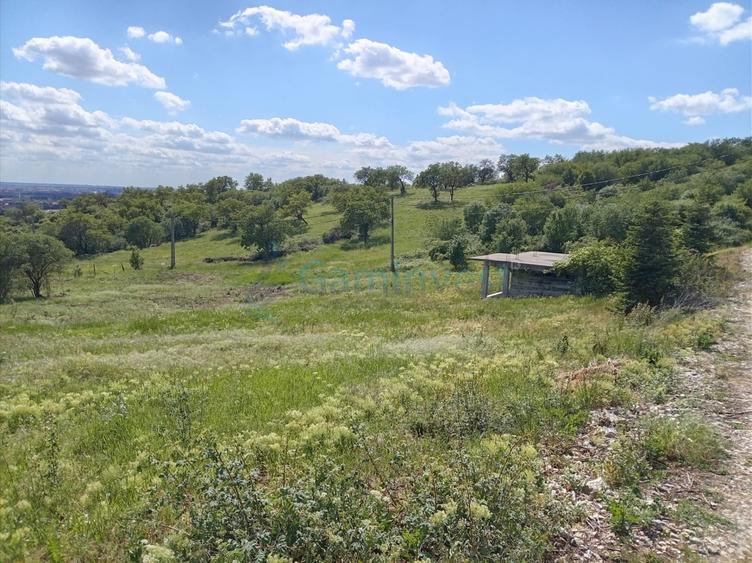 Teren Construcții intravilan de 849 mp, în Paleu