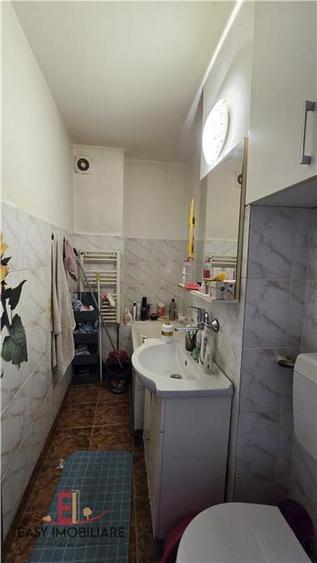 Garsonieră decomandată în Tudor