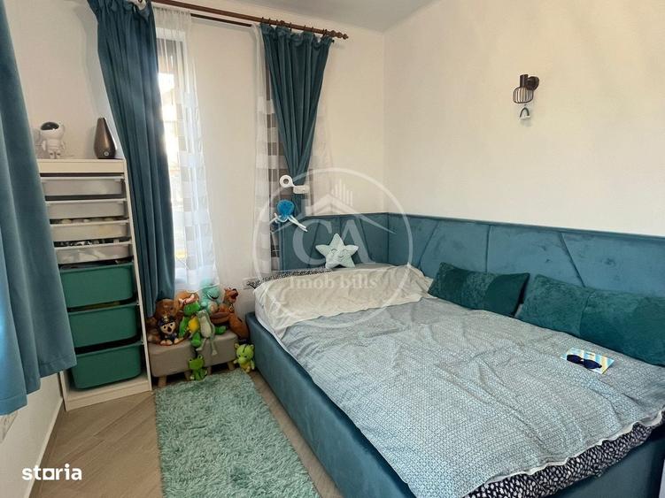 Casă cu 4 camere decomandat în Central