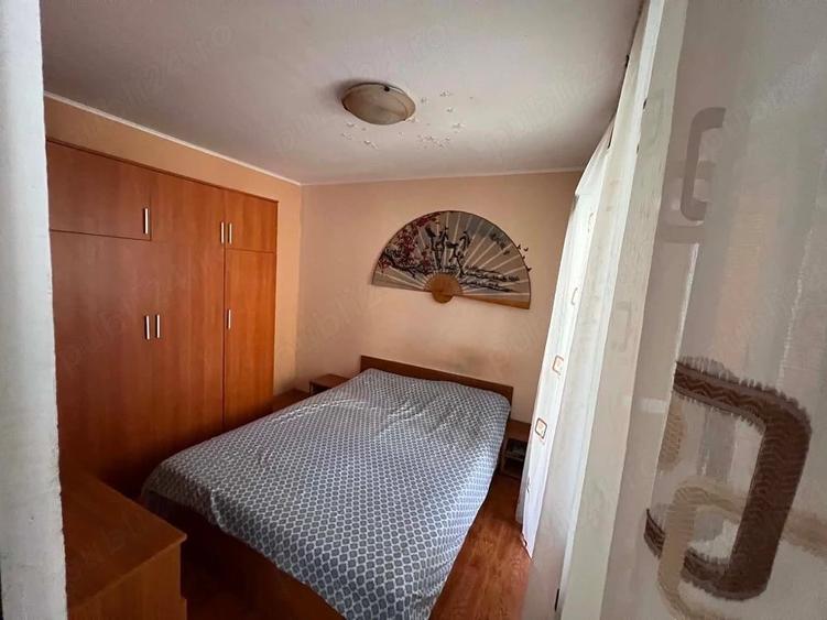 Apartament cu 3 camere semidecomandat în Găvana