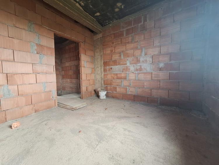 Duplex cu 5 camere cu Teren 400 Mp în Calea Urseni