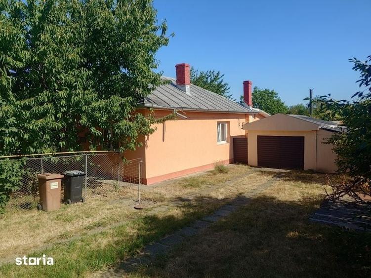 Casă cu 4 camere cu Teren 120 Mp în Central