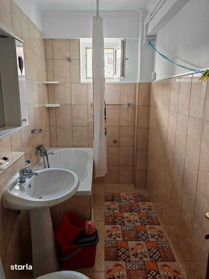 Garsonieră decomandată în Central