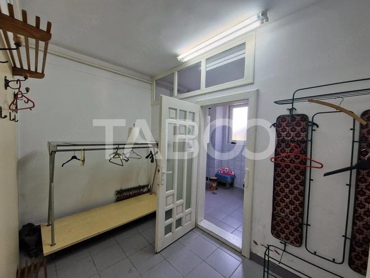 Spațiu comercial, de 220 mp, în Central