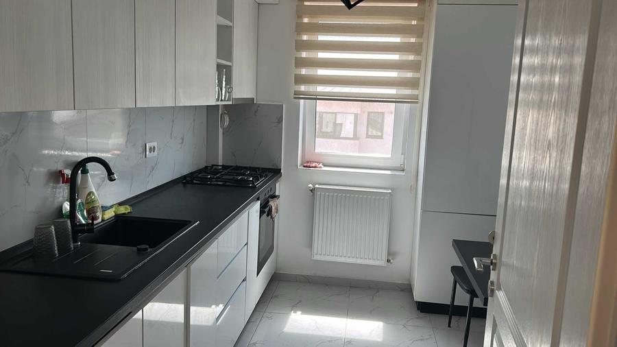Apartament cu 2 camere decomandat în Valea Adâncă