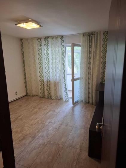 Inchiriez apt.2 camere,Nord,Valcea - 5