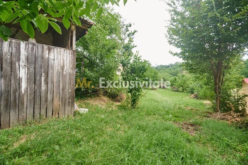 Teren Construcții intravilan de 2240 mp, în Moșoaia