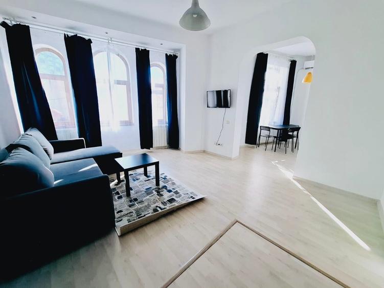 Apartament cu 3 camere decomandat, mobilat în Universitate