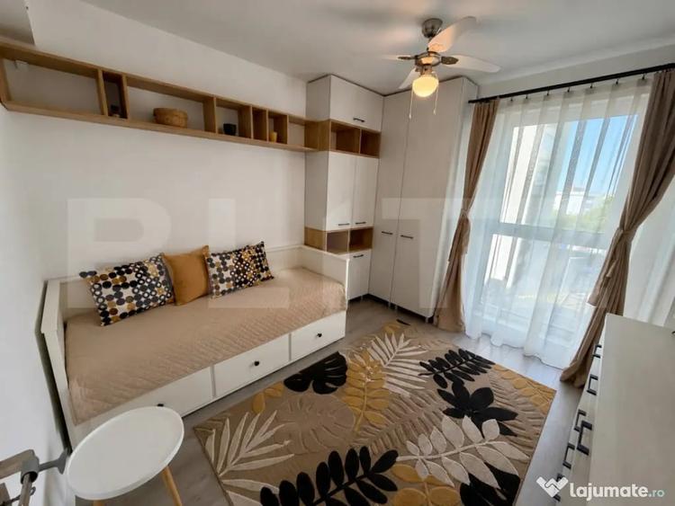 Apartament cu 3 camere decomandat în Calea București
