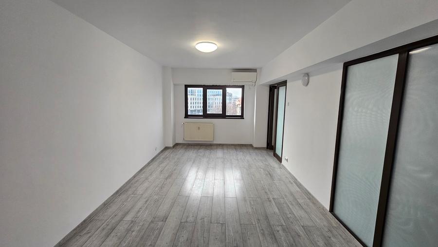 Apartament cu 3 camere decomandat, mobilat în Tineretului