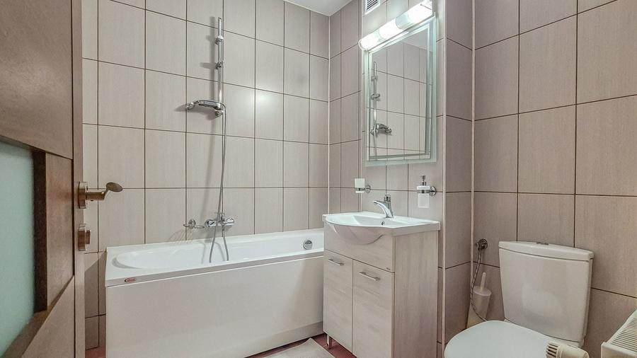 Apartament cu 2 camere semidecomandat în Răcădău