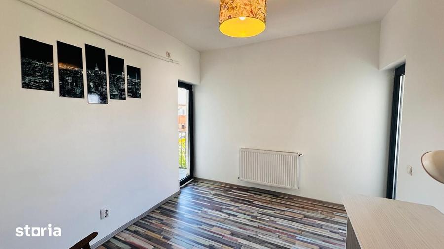 Casă cu 4 camere cu Teren 173 Mp în Central