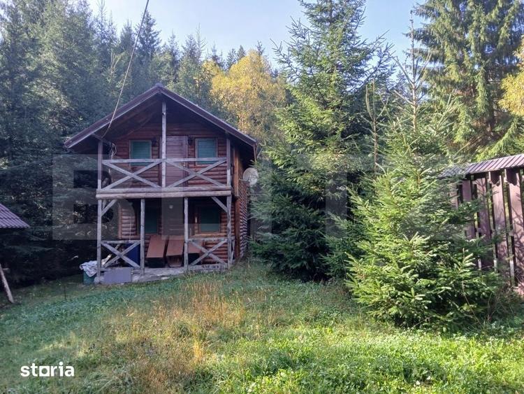 Casă cu 6 camere cu Teren 1100 Mp în Stulpicani