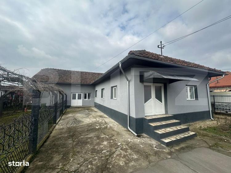 Casă cu 4 camere în Ceauru