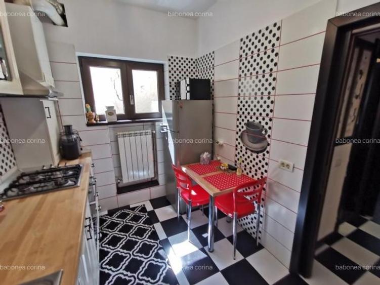 Apartament cu 2 camere decomandat, mobilat în Victoriei