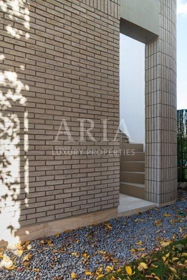 Casă individuală cu 7 camere cu Piscina în Pipera