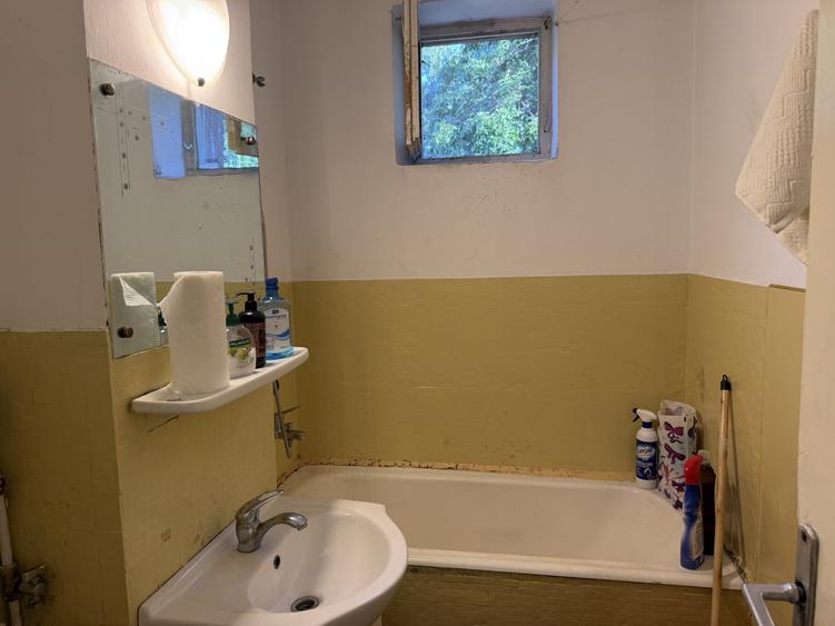 Apartament cu 2 camere decomandat în Mihai Viteazul