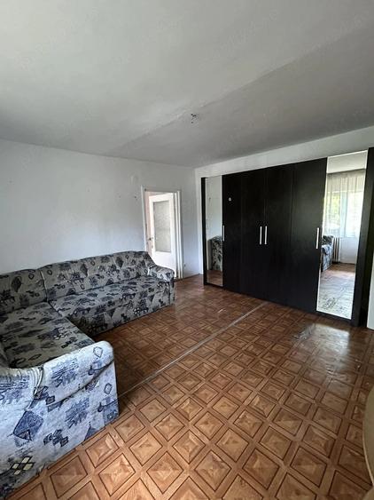 Apartament cu 2 camere semidecomandat în Rogerius