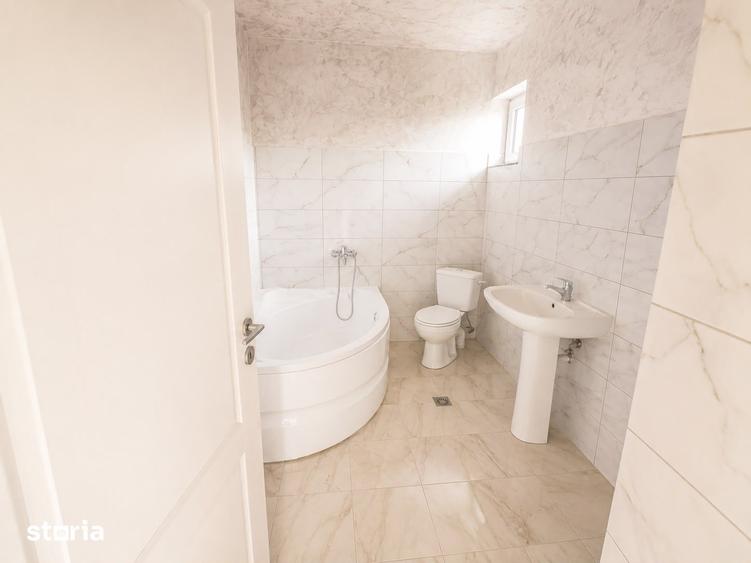 Casă cu 3 camere cu Teren 100 Mp în Holboca
