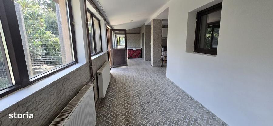 Casă cu 4 camere în Tărtășești