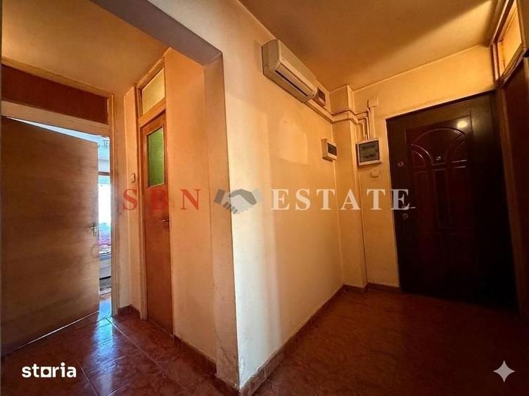 Apartament cu 3 camere decomandat în Tineretului