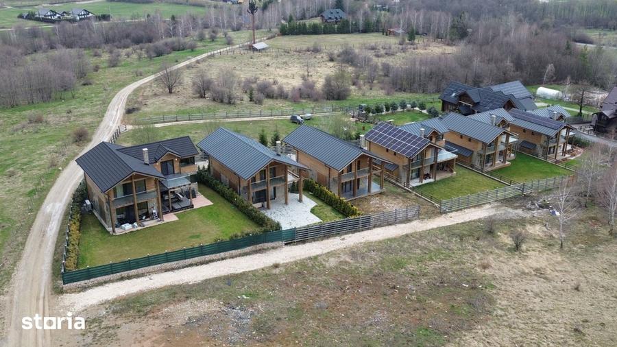 Casă cu 3 camere cu Teren 395 Mp în Central