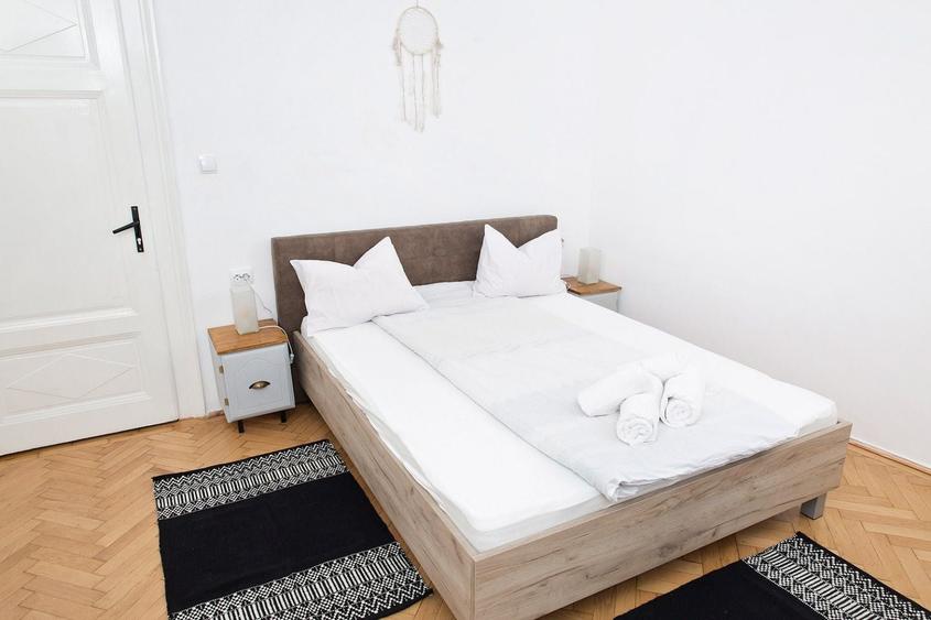 Apartament cu 2 camere semidecomandat în Eminescu