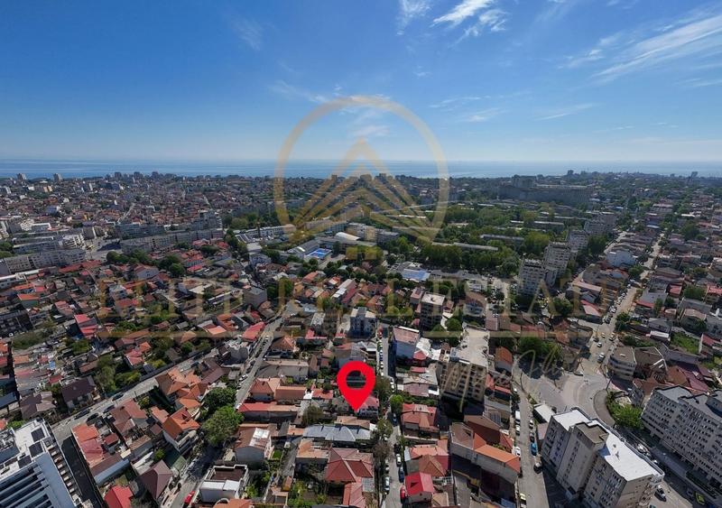 Casă individuală cu 3 camere cu Canalizare în Trocadero