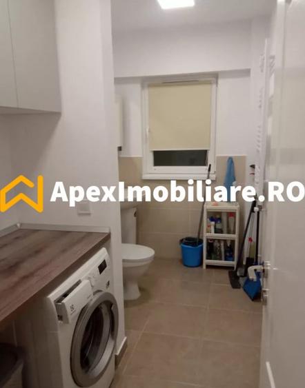 Apartament cu 3 camere decomandat în Calea Victoriei
