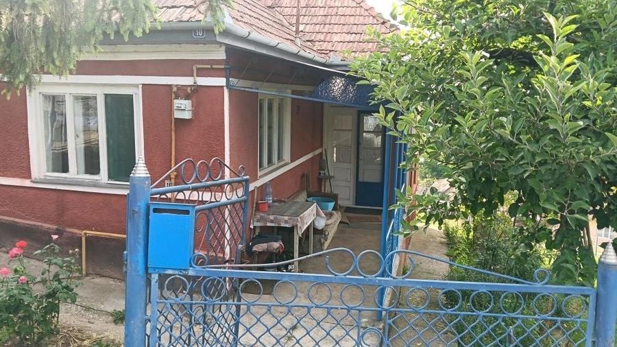 Casă cu 2 camere în Central