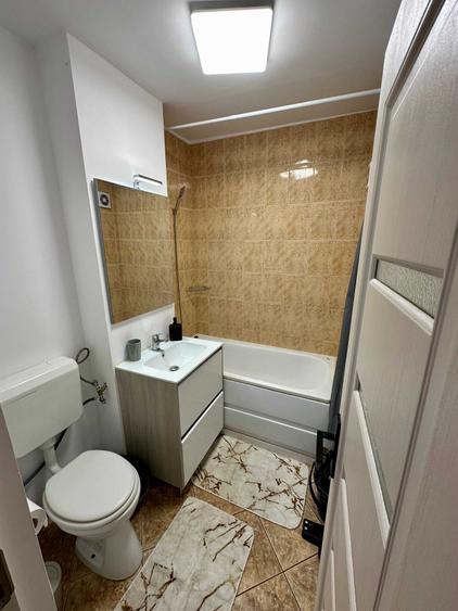 Apartament cu 2 camere semidecomandat în Dacia