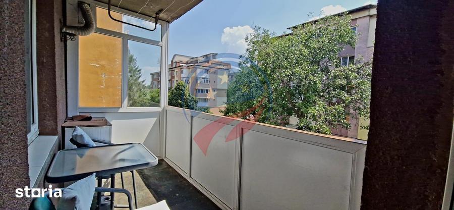 Apartament cu 3 camere decomandat în Lăpuș
