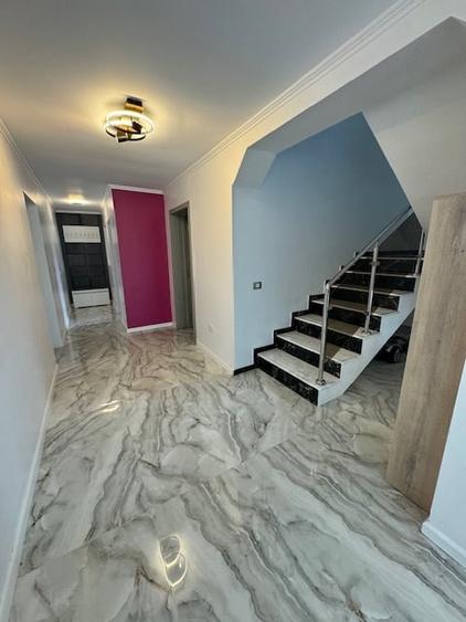 Casă individuală cu 6 camere cu Canalizare în Sărata (Sărata)