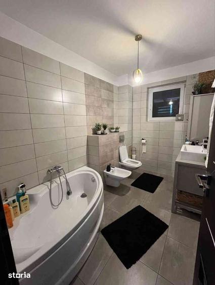 Casă cu 3 camere cu Teren 250 Mp în Gilău