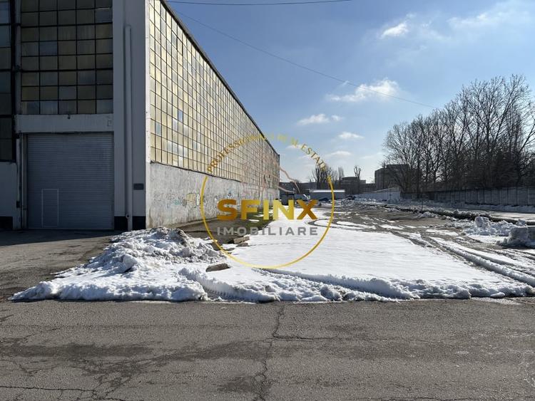 Spațiu industrial, de 2,400 mp, în Regie