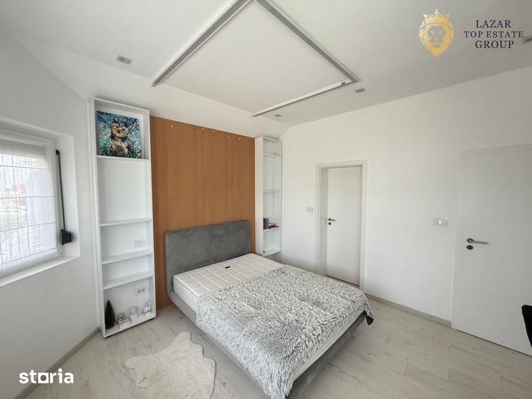 Casă cu 4 camere cu Teren 500 Mp în Vărădia de Mureș