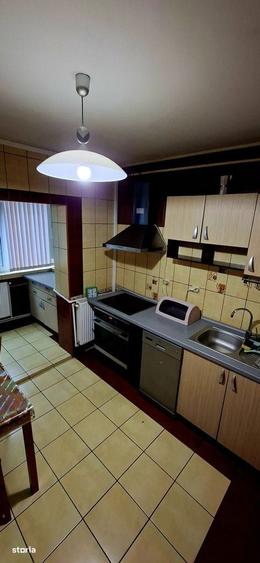 Apartament cu 3 camere decomandat în Popa Șapcă