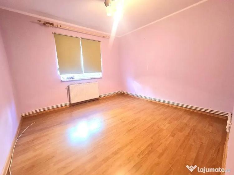 Apartament cu 3 camere decomandat în Dorobanți