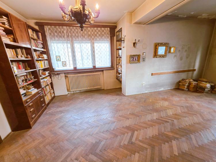 Apartament cu 2 camere semidecomandat în P-ța Romană