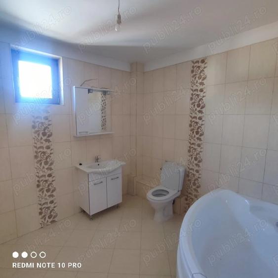 Casă cu 6 camere în Central