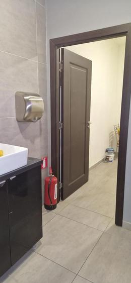Spațiu comercial, de 300 mp, în Central