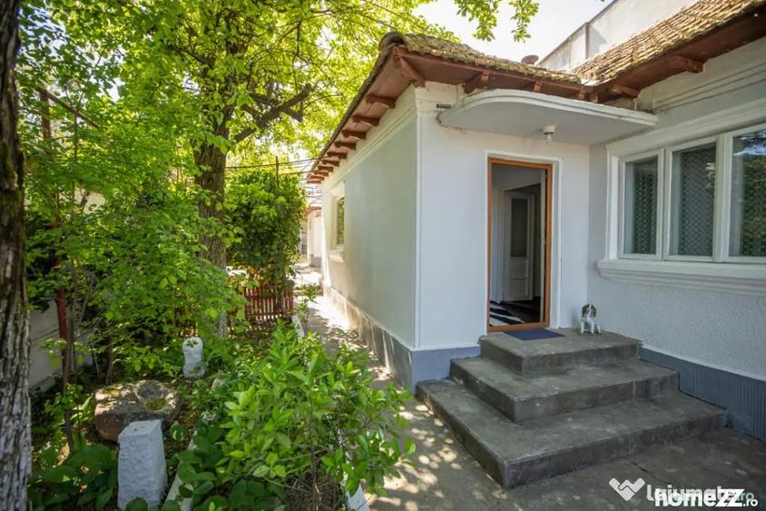Casă cu 3 camere cu Teren 335 Mp în Sud