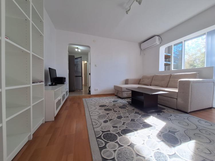 Apartament cu 3 camere semidecomandat, mobilat în Freidorf