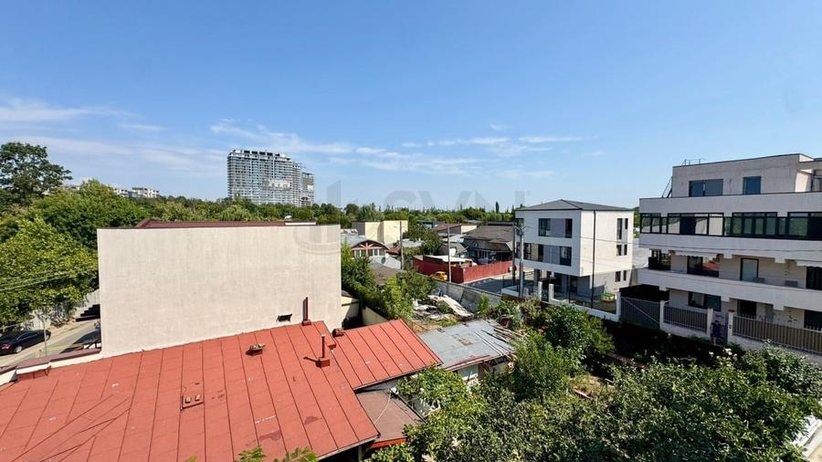 Apartament cu 2 camere semidecomandat, mobilat în Tei
