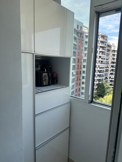 Apartament cu 3 camere semidecomandat în Ștefan cel Mare