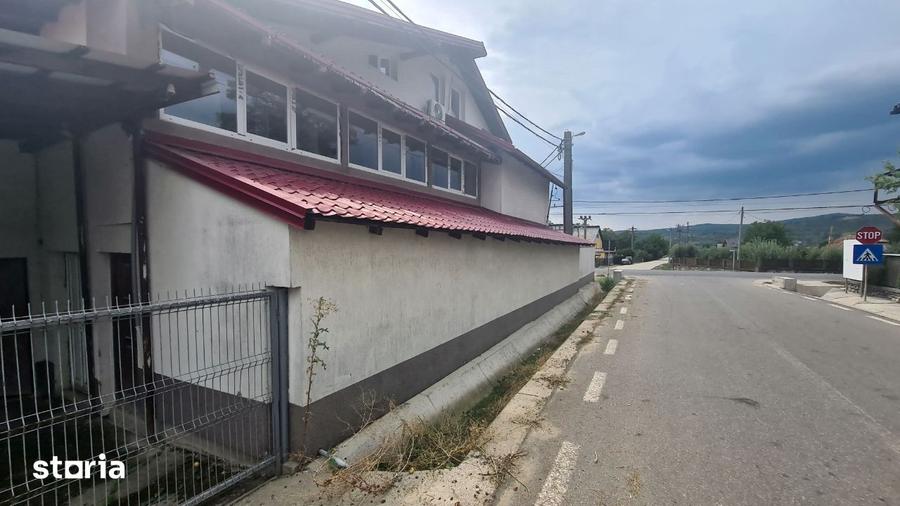 Casă cu Teren 272 Mp în Băiculești