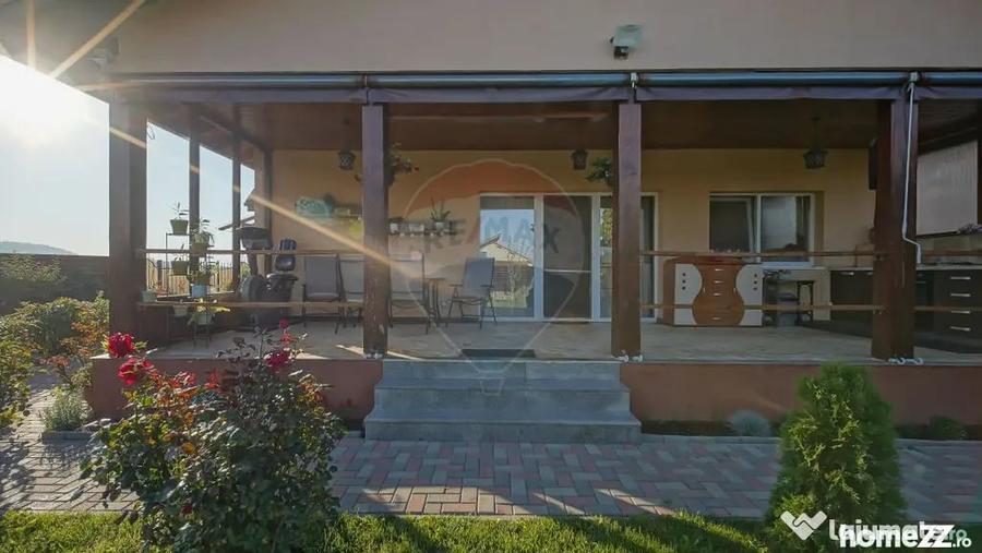 Casa parter pe teren 750 mp in Sanpetru Comision 0% - 9
