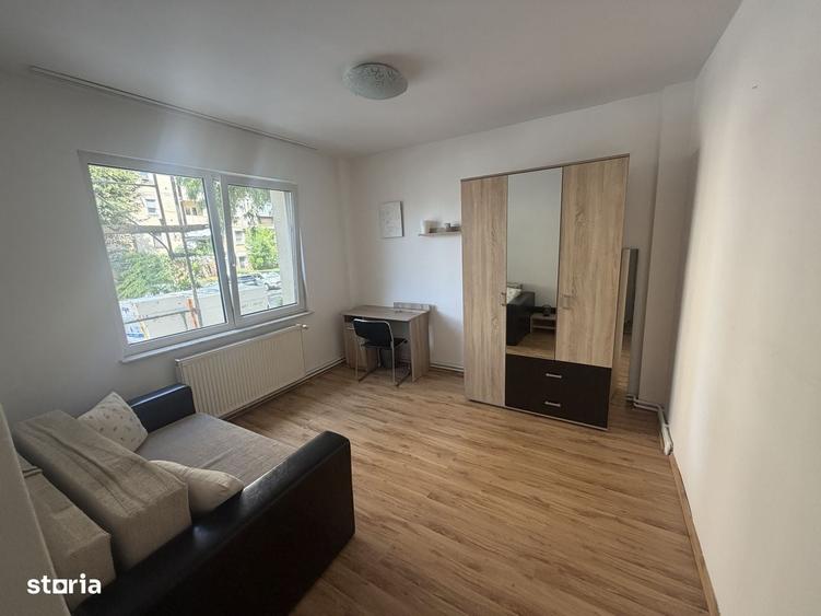 Apartament cu 3 camere decomandat în 7 Noiembrie